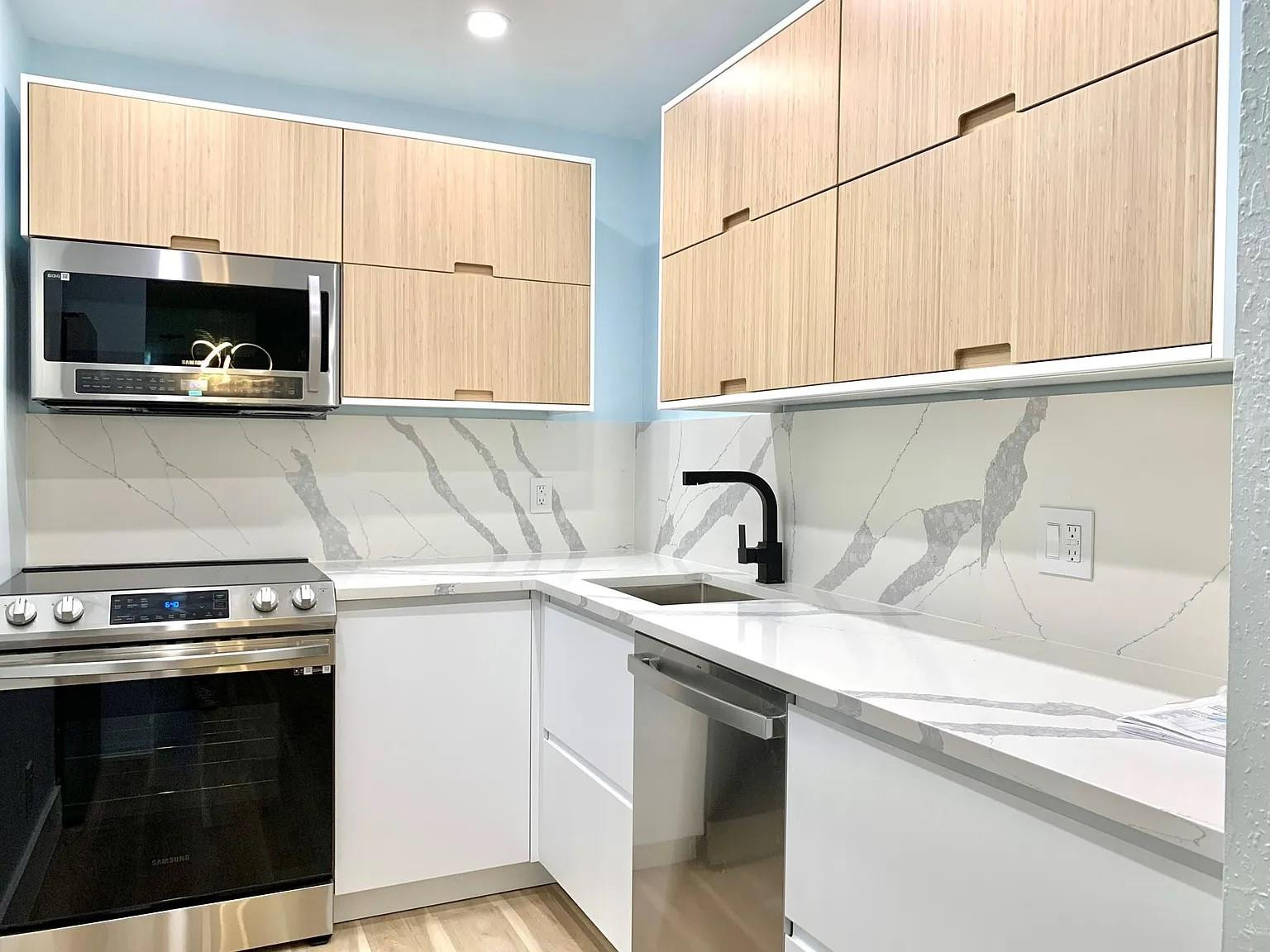 View details of listing 2850 NE 14th Street 306b, Pompano Beach, FL 33062 Pompano Beach with MLS#