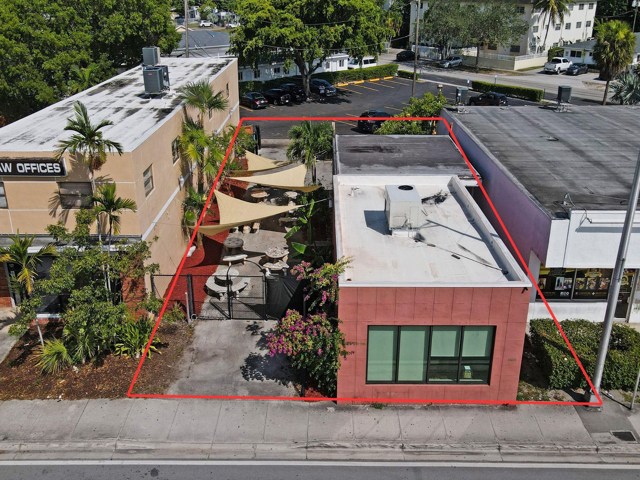 Listing  12831 W Dixie Highway, North Miami, FL 33161, North Miami, FL 33161