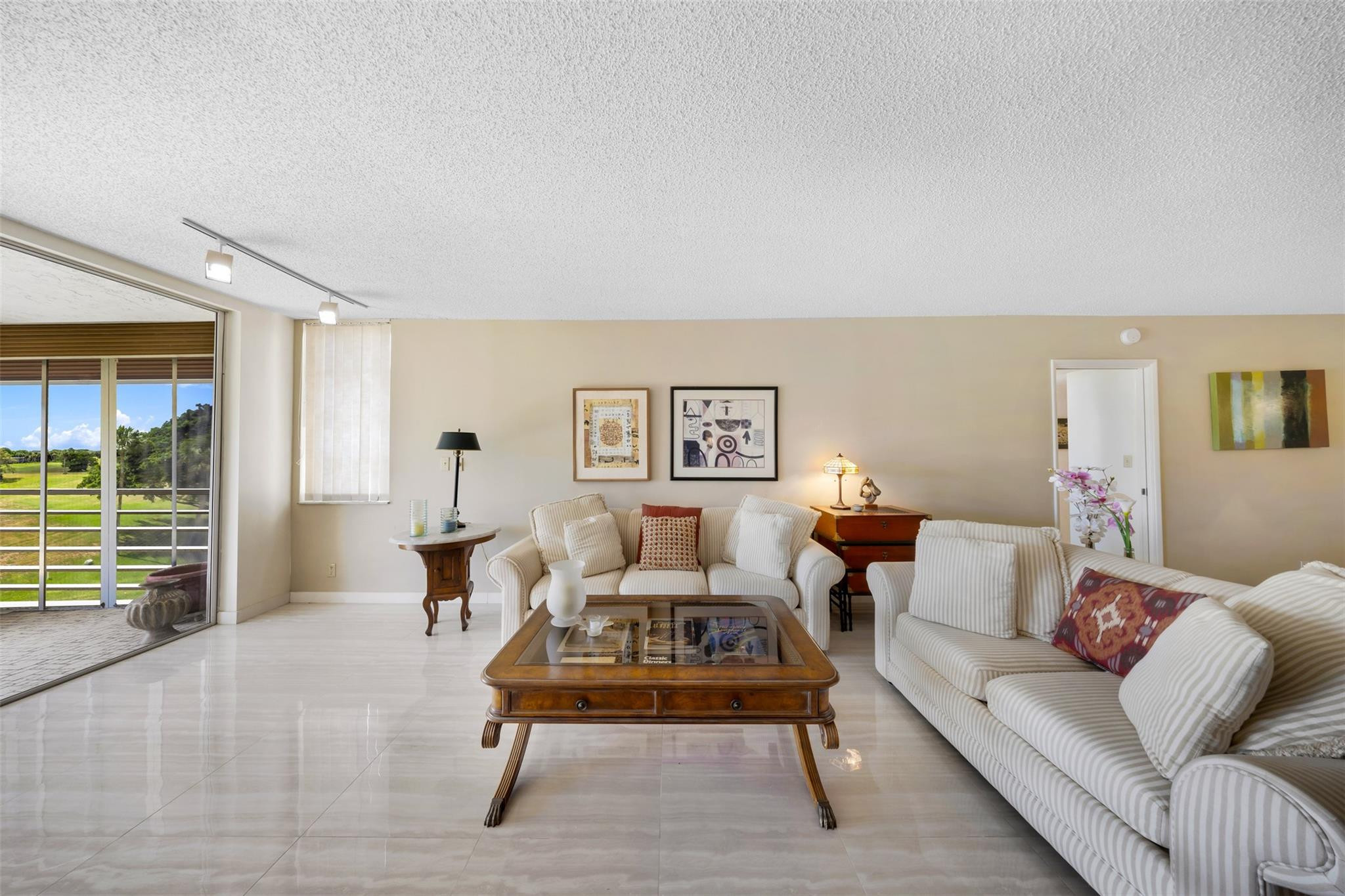 Listing  800 Cypress Grove Drive 402, Pompano Beach, FL 33069, Pompano Beach, FL 33069