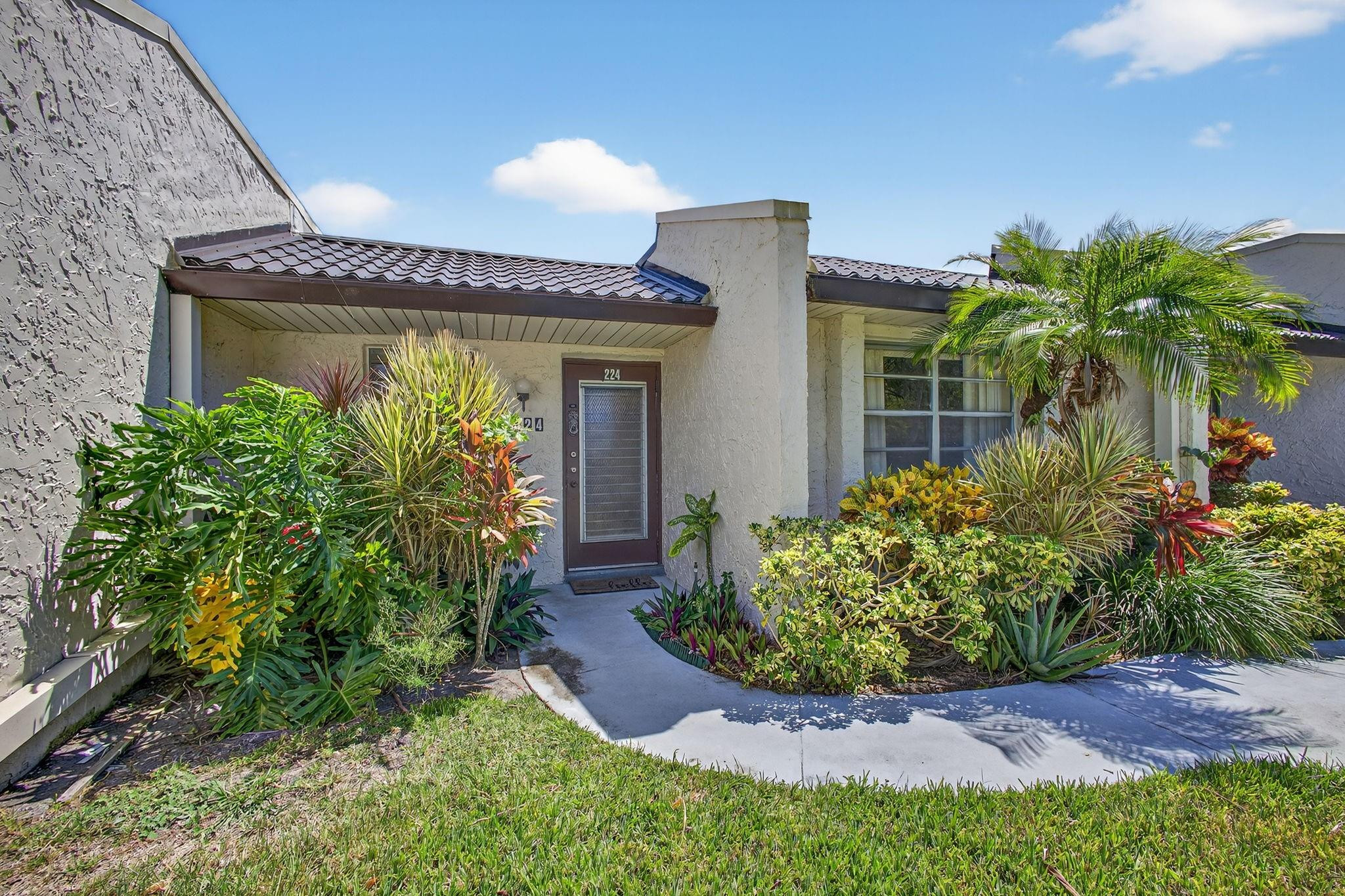 View details of listing 224 Lake Constance Drive #224, West Palm Beach, FL 33411 West Palm Beach with MLS#