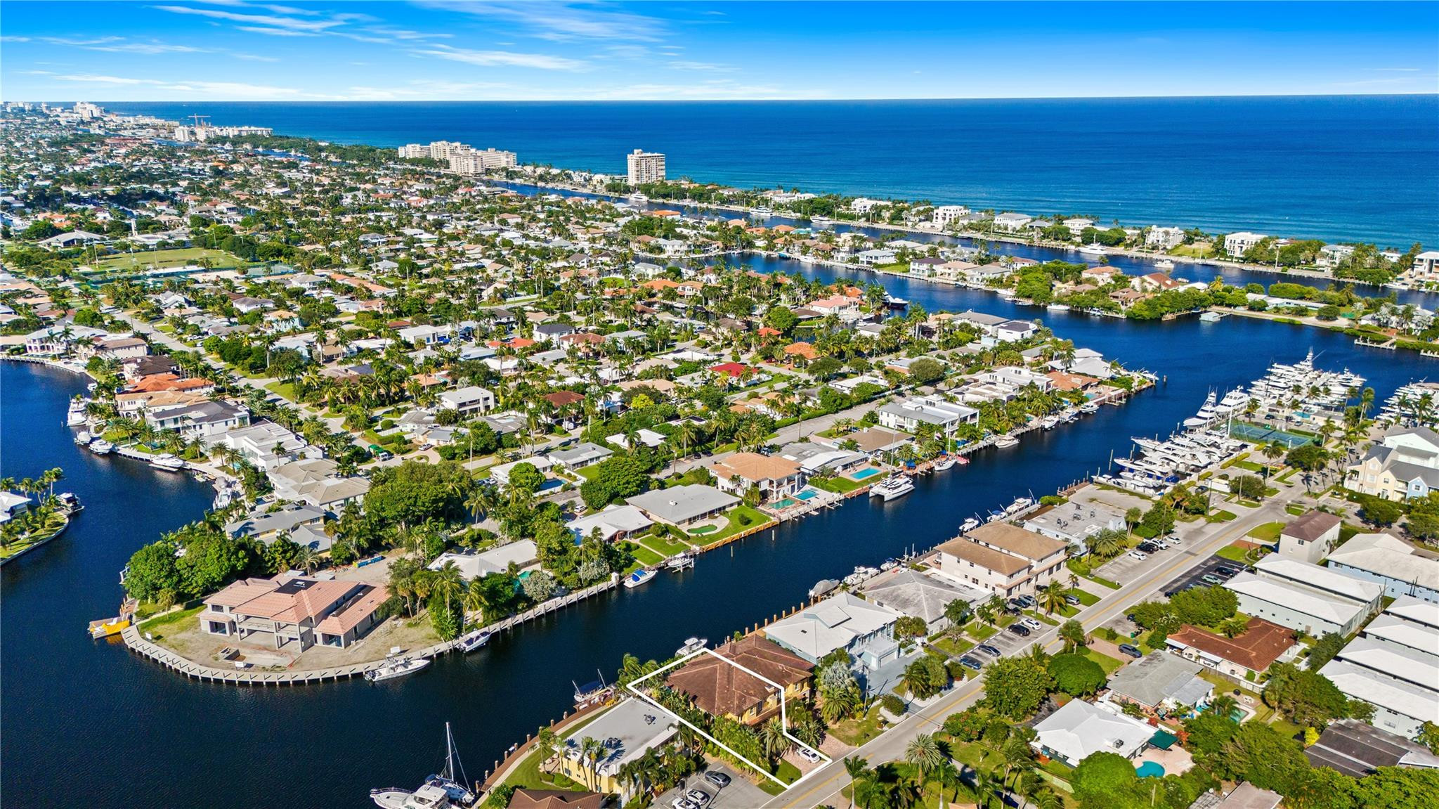 View details of listing 2637 NE 28th Court, Lighthouse Point, FL 33064 Lighthouse Point with MLS#