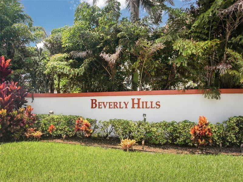 View details of listing 5300 Washington Street D308, Hollywood, FL 33021 Hollywood with MLS#
