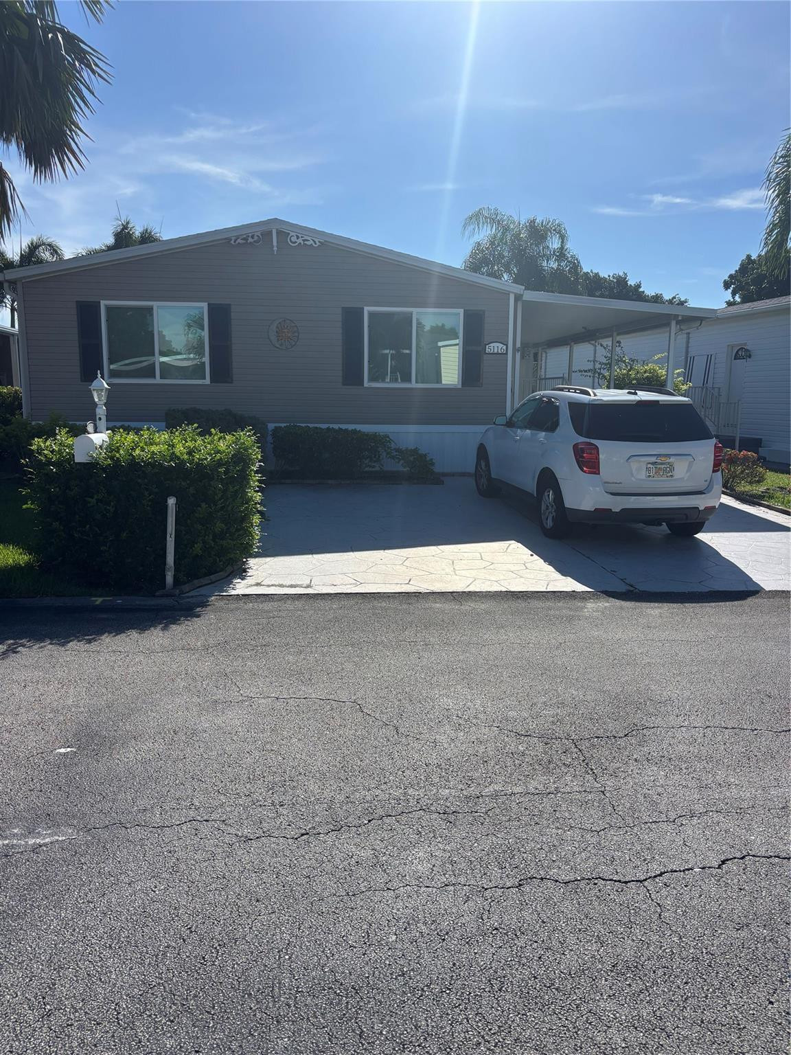 View details of listing 5116 NW 4th Avenue, Deerfield Beach, FL 33064 Deerfield Beach with MLS#