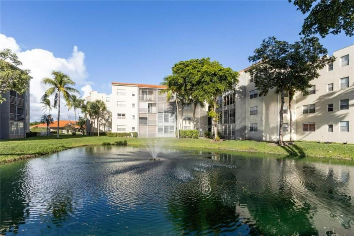 View details of listing 1830 SW 81 4104, North Lauderdale, FL 33068 North Lauderdale with MLS#