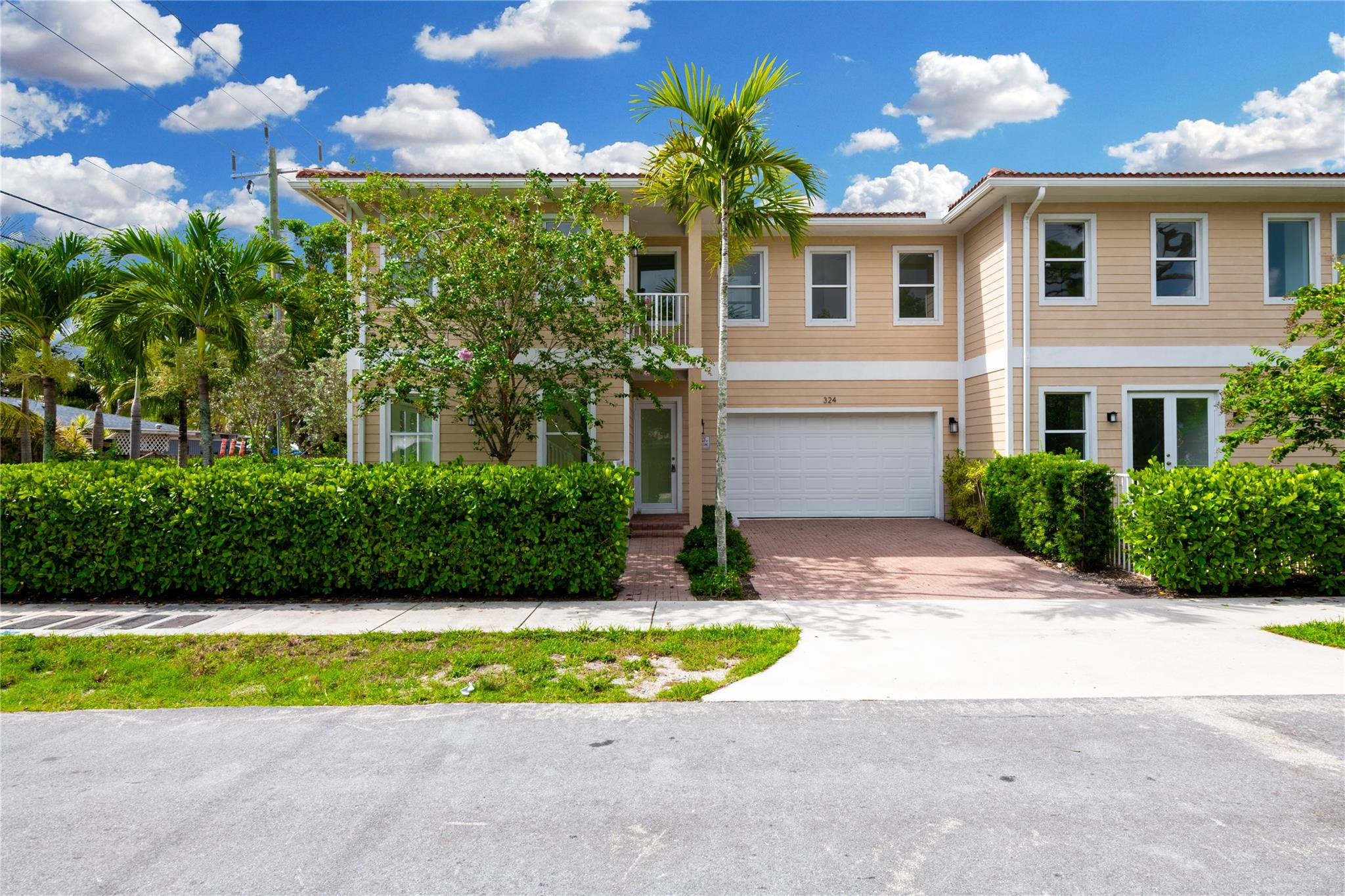 Listing  324 SW 14th Court 324, Fort Lauderdale, FL 33315, Fort Lauderdale, FL 33315