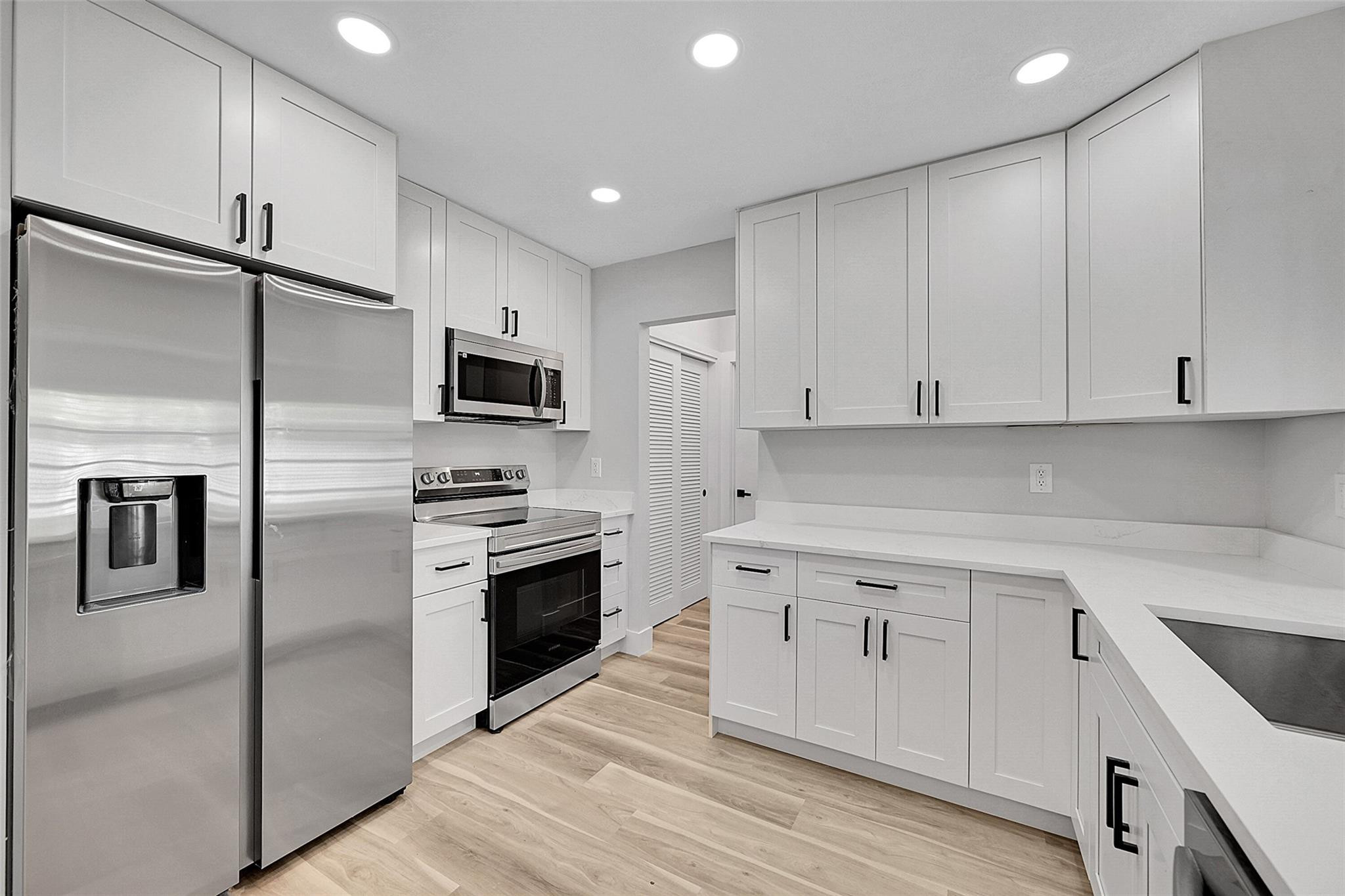 View details of listing 6925 NW 11th Street, Margate, FL 33063 Margate with MLS#