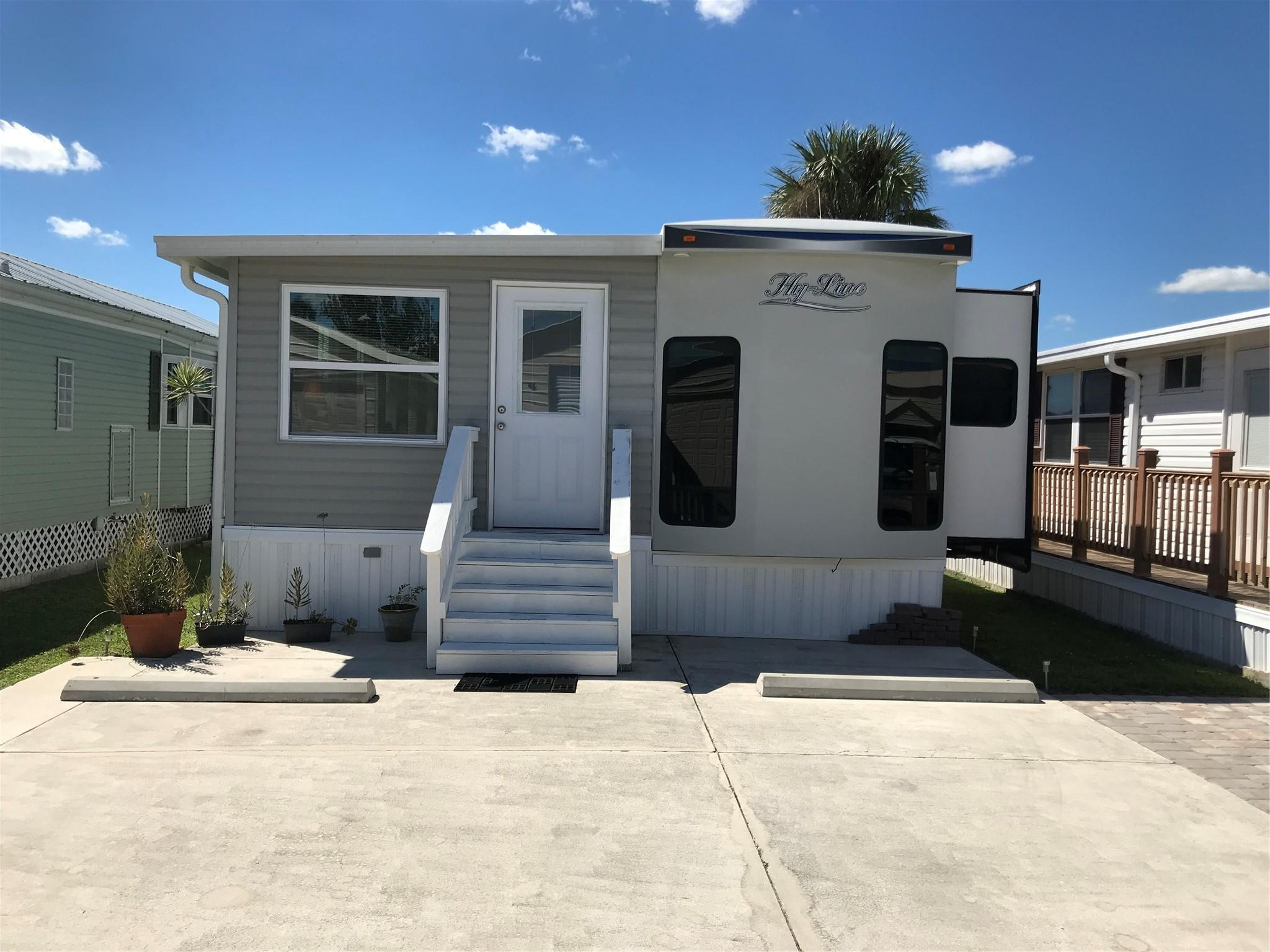 View details of listing 52 Turtle Road, Okeechobee, FL 34974 Okeechobee with MLS#