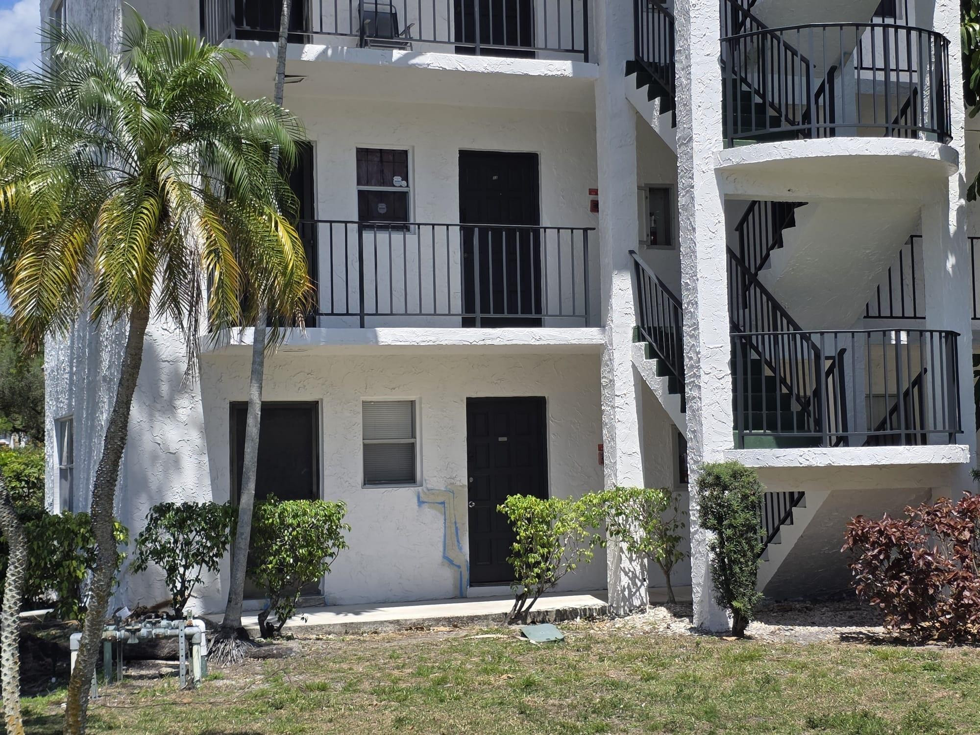View details of listing 3330 Spanish Moss Terrace 113, Lauderhill, FL 33319 Lauderhill with MLS#