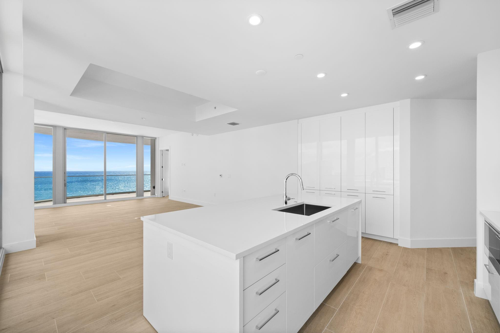 Listing  153 N Seabreeze 1005-S, Fort Lauderdale, FL 33304, Fort Lauderdale, FL 33304