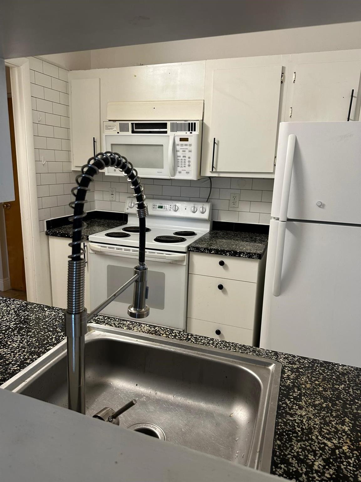 View details of listing 400 N Riverside Drive 102, Pompano Beach, FL 33062 Pompano Beach with MLS# 