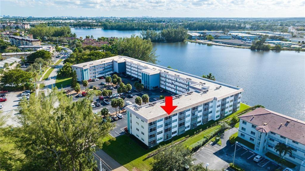 View details of listing 4311 Crystal Lake Drive 421, Pompano Beach, FL 33064 Pompano Beach with MLS#