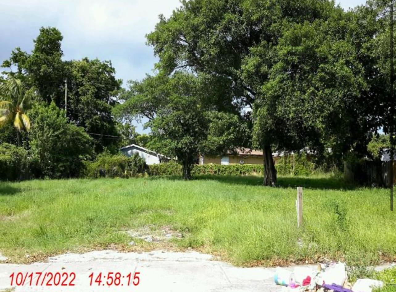 View details of listing 237 NW 11th Street, Pompano Beach, FL 33060 Pompano Beach with MLS#