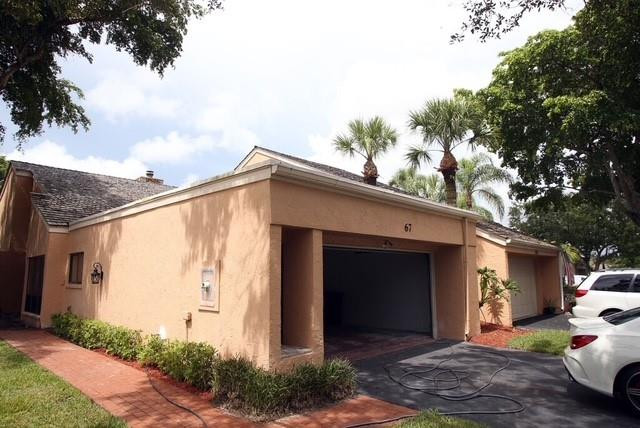 View details of listing 67 Balfour Road, Palm Beach Gardens, FL 33418 Palm Beach Gardens with MLS# 