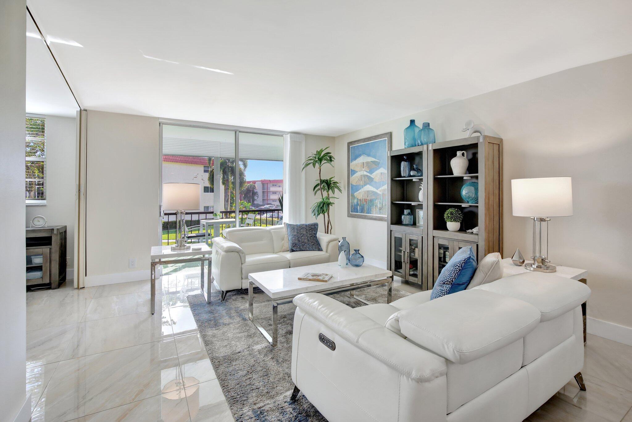 View details of listing 9720 S Hollybrook Lake Drive 204, Pembroke Pines, FL 33025 Pembroke Pines with MLS# 