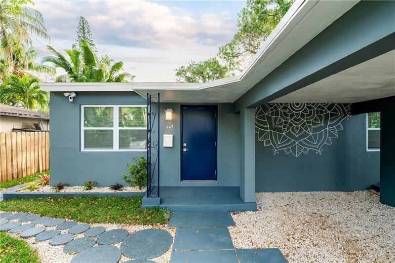 View details of listing 628 SW 14th Terrace, Fort Lauderdale, FL 33312 Fort Lauderdale with MLS# 