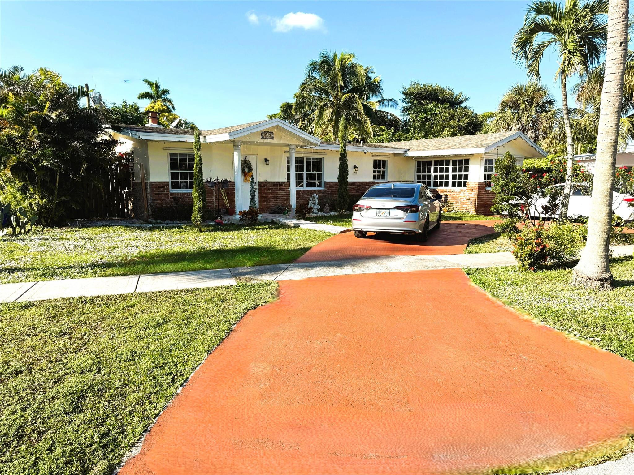 View details of listing 1313 NW 58th Avenue, Margate, FL 33063 Margate with MLS# 