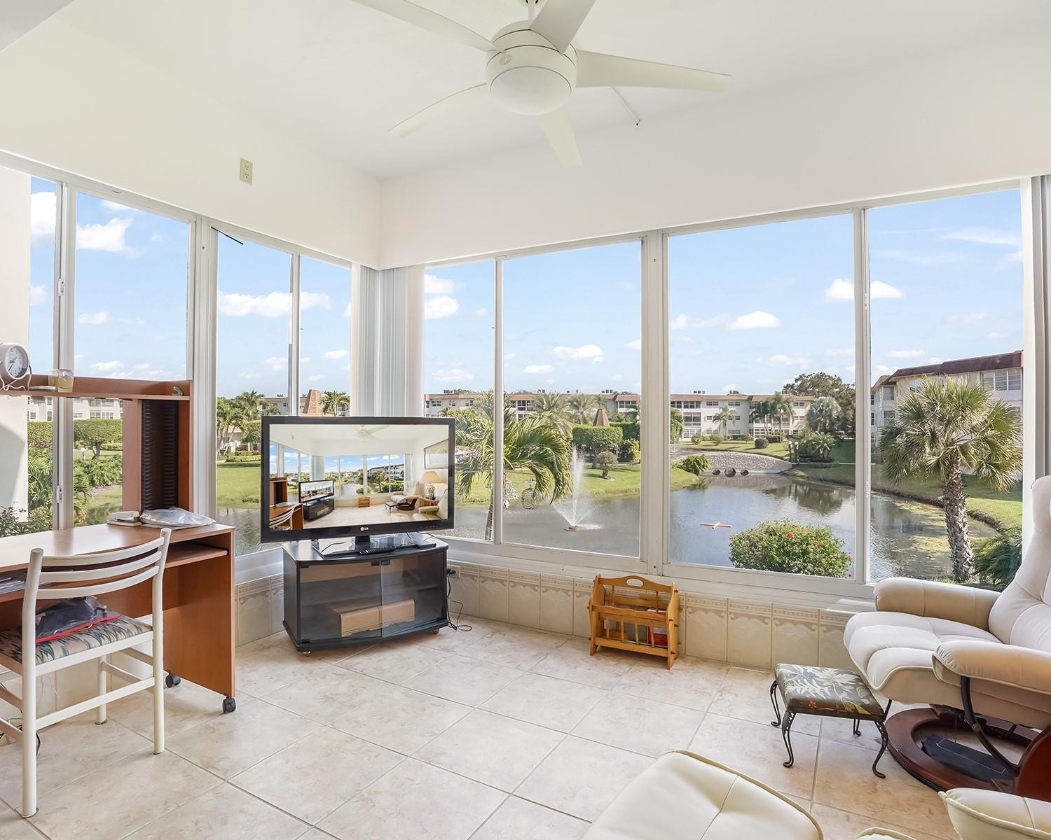 View details of listing 3500 NW 48th Avenue 513, Lauderdale Lakes, FL 33319 Lauderdale Lakes with MLS# 