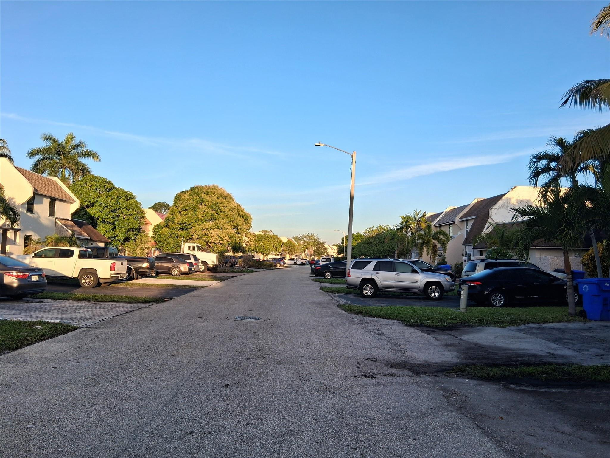 View details of listing 1349 Seaview, North Lauderdale, FL 33068 North Lauderdale with MLS#