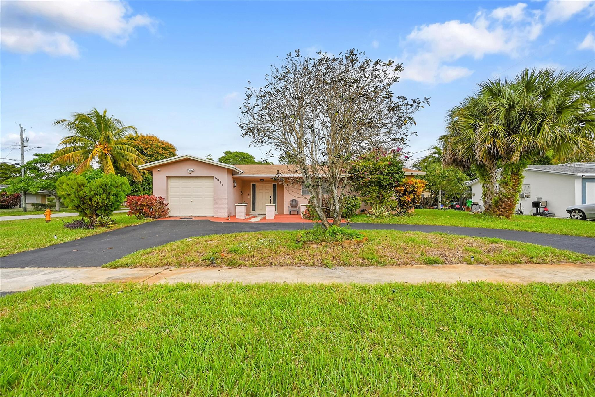 View details of listing 5991 NW 13th Street, Sunrise, FL 33313 Sunrise with MLS#