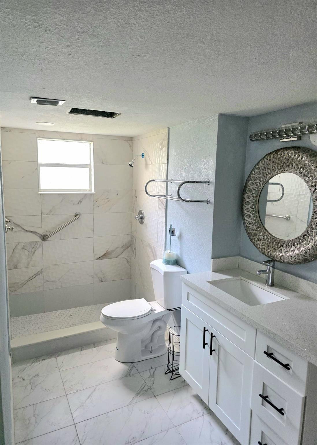 View details of listing 3130 Holiday Springs Boulevard 104, Margate, FL 33063 Margate with MLS#