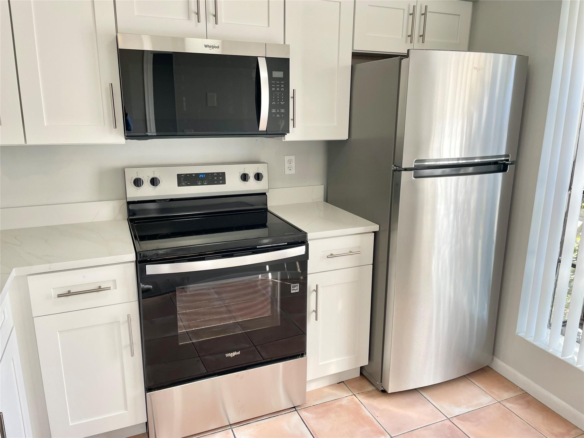 Listing  2700 S Oakland Forest Drive 308, Oakland Park, FL 33309, Oakland Park, FL 33309