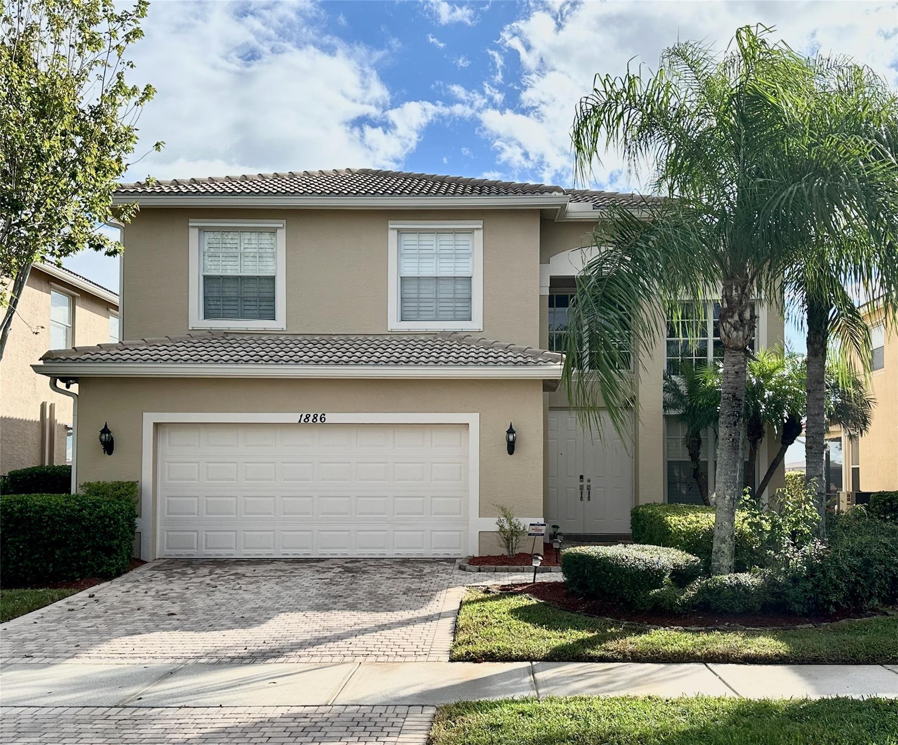 View details of listing 1886 SW Grey Falcon Cir Circle SW, Vero Beach, FL 32962 Vero Beach with MLS#