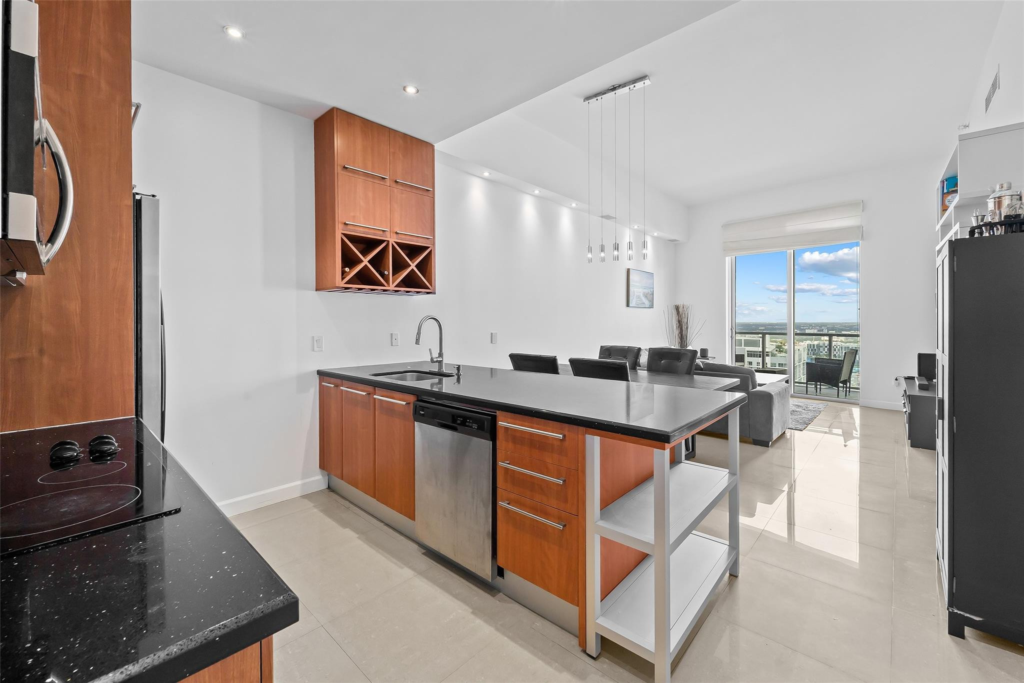 View details of listing 185 SW 7th Street 4403, Miami, FL 33130 Miami with MLS#
