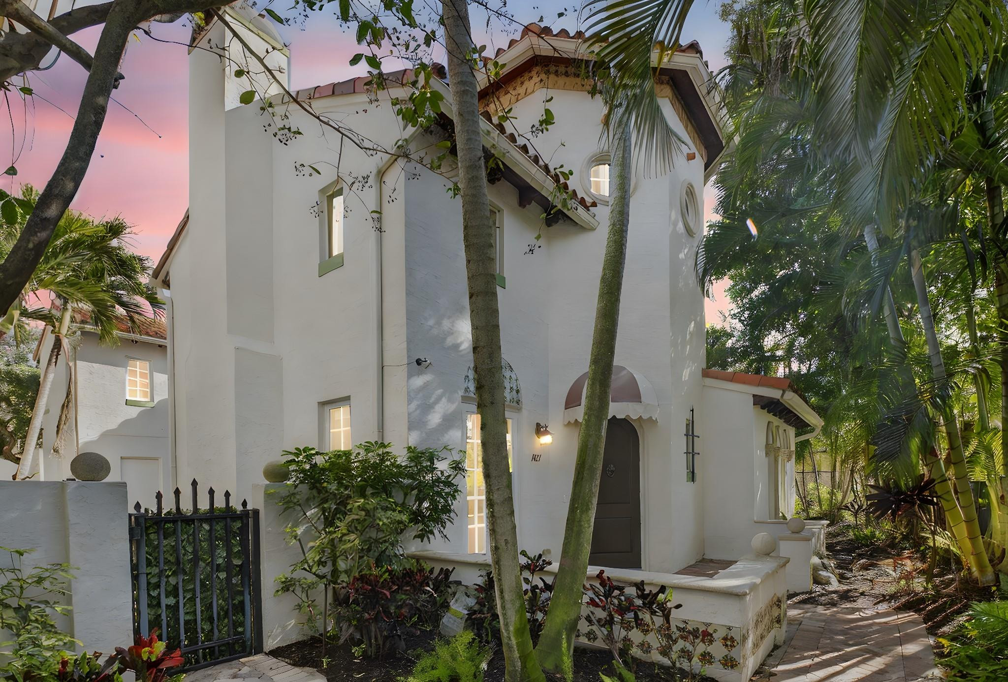 View details of listing 1617 Estuary Way, Delray Beach, FL 33483 Delray Beach with MLS#