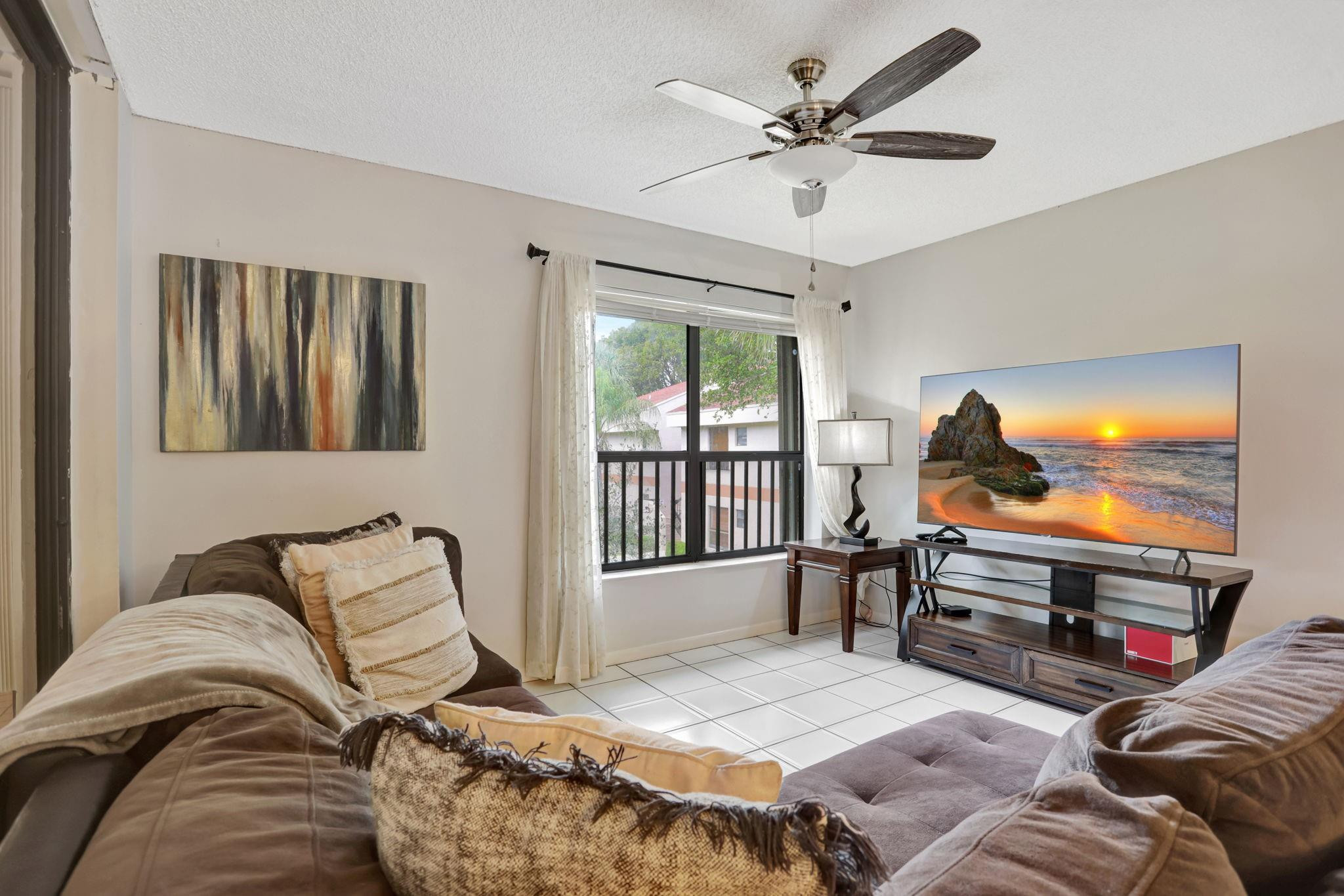 View details of listing 2748 S Carambola Circle 1923, Coconut Creek, FL 33066 Coconut Creek with MLS#