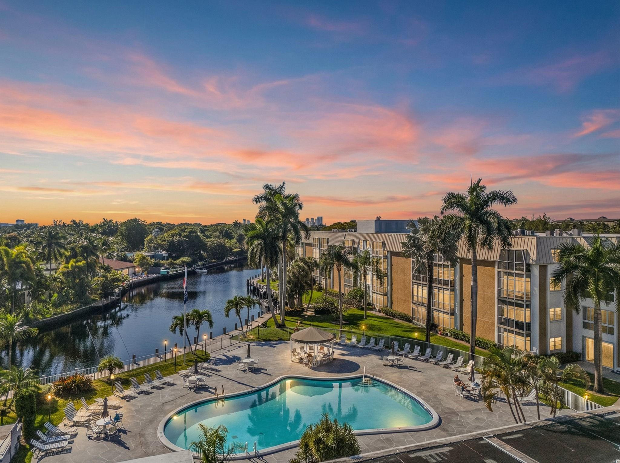 View details of listing 3020 NE 16th Avenue 105, Oakland Park, FL 33334 Oakland Park with MLS#