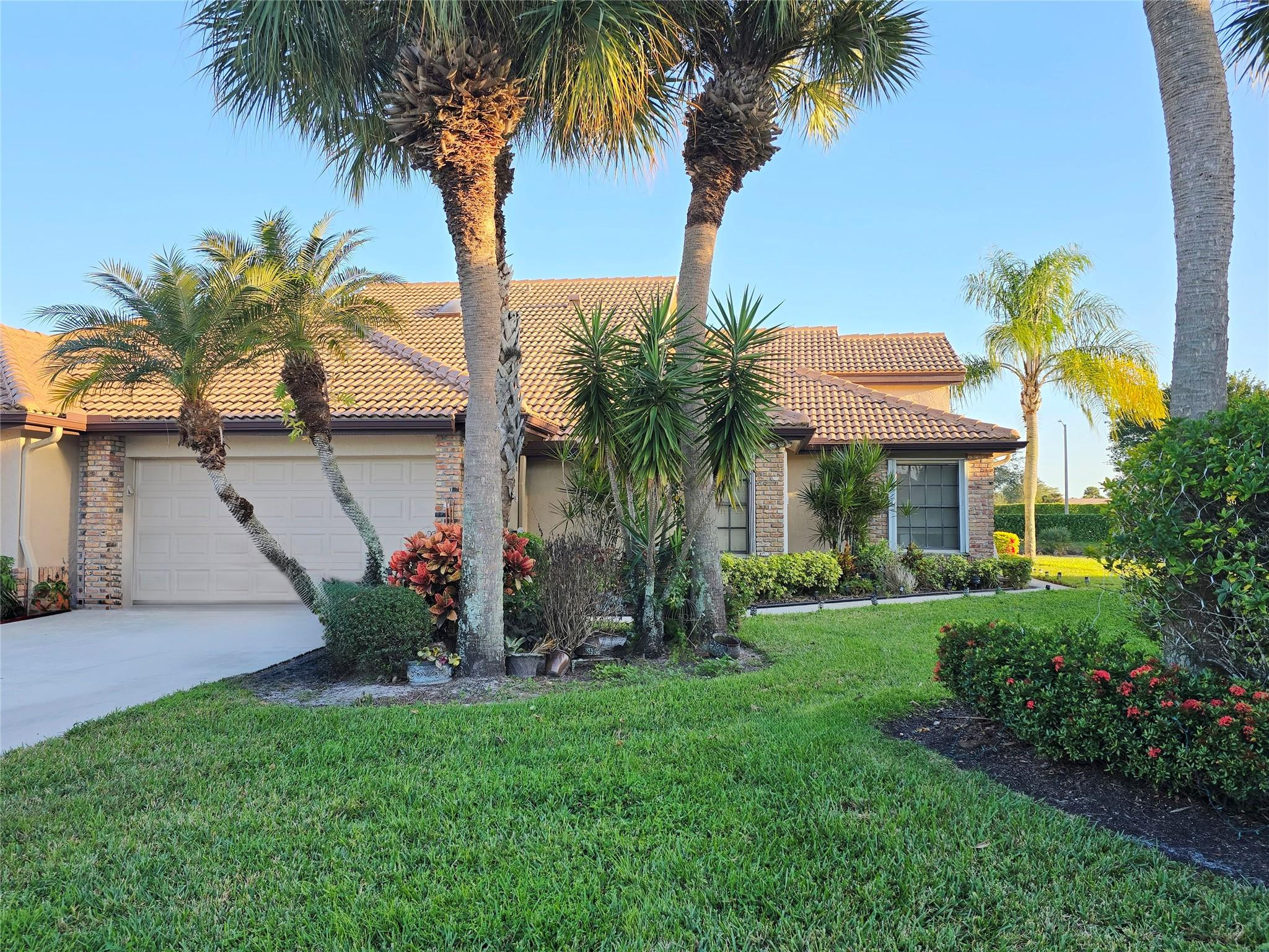 View details of listing 8241 Bellwort Place 8241, Boynton Beach, FL 33472 Boynton Beach with MLS#