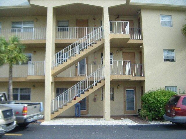 View details of listing 4191 NW 26th Street 170, Lauderhill, FL 33313 Lauderhill with MLS#