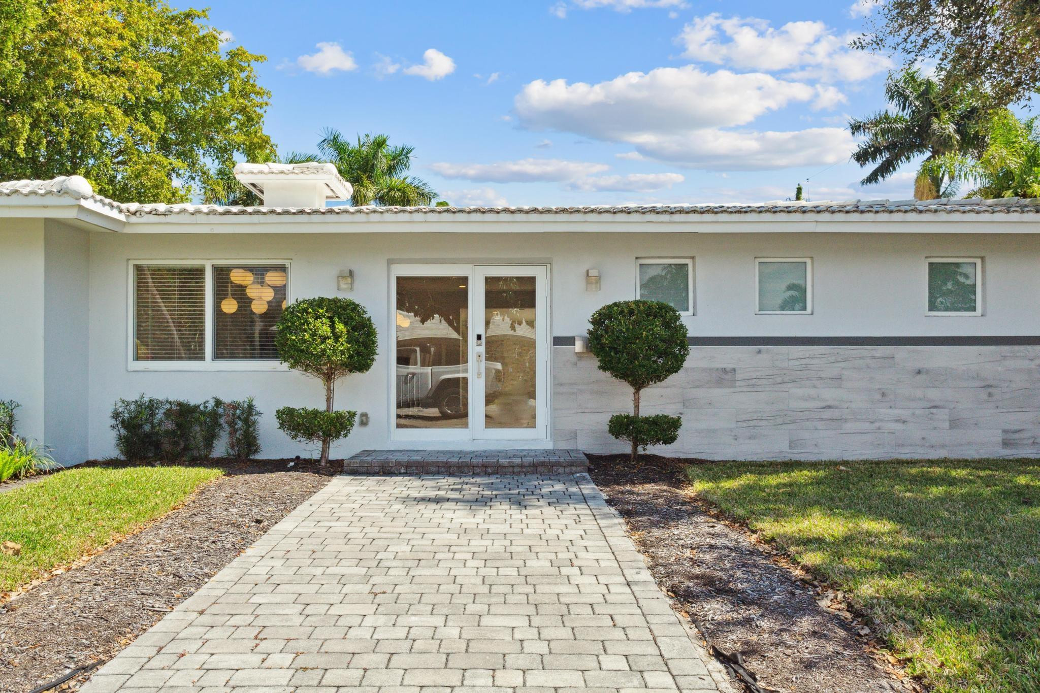 Listing  2020 N Victoria Park Road, Fort Lauderdale, FL 33305, Fort Lauderdale, FL 33305