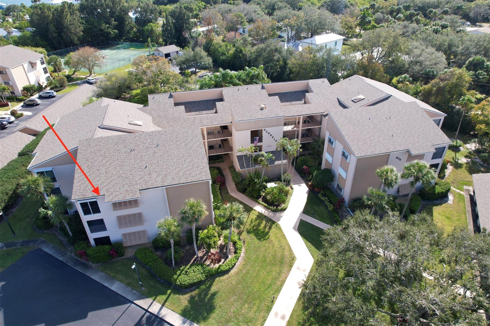 View details of listing 6175 S Mirror Lake Drive 301, Sebastian, FL 32958 Sebastian with MLS#