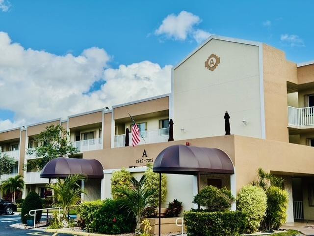 View details of listing 7302 S Devon Drive 307, Tamarac, FL 33321 Tamarac with MLS#