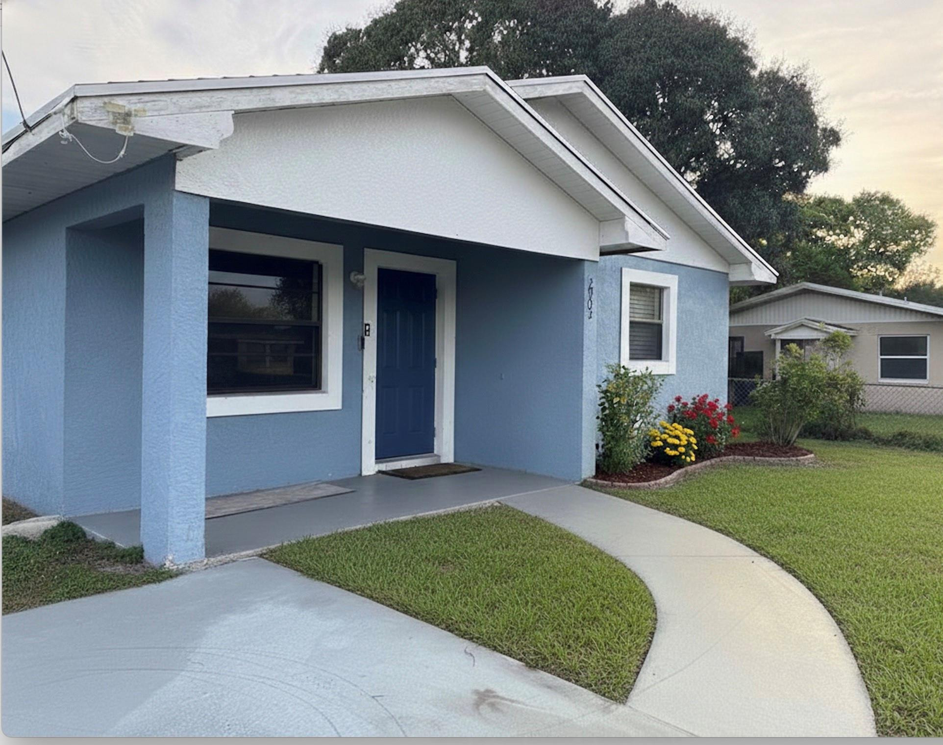 View details of listing 2903 Avenue R, Fort Pierce, FL 34947 Fort Pierce with MLS#