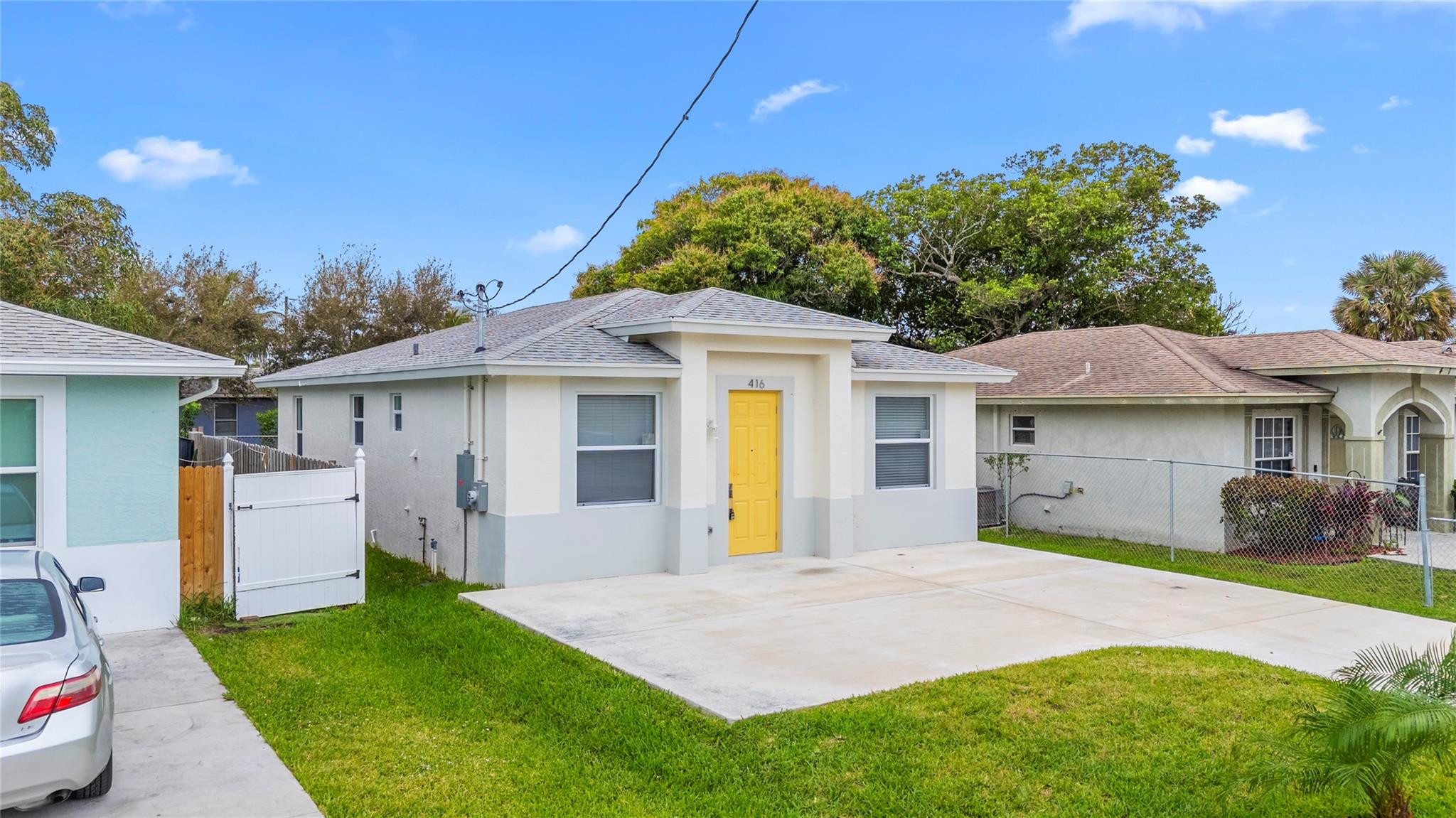 View details of listing 416 NE 12th Avenue, Boynton Beach, FL 33435 Boynton Beach with MLS#