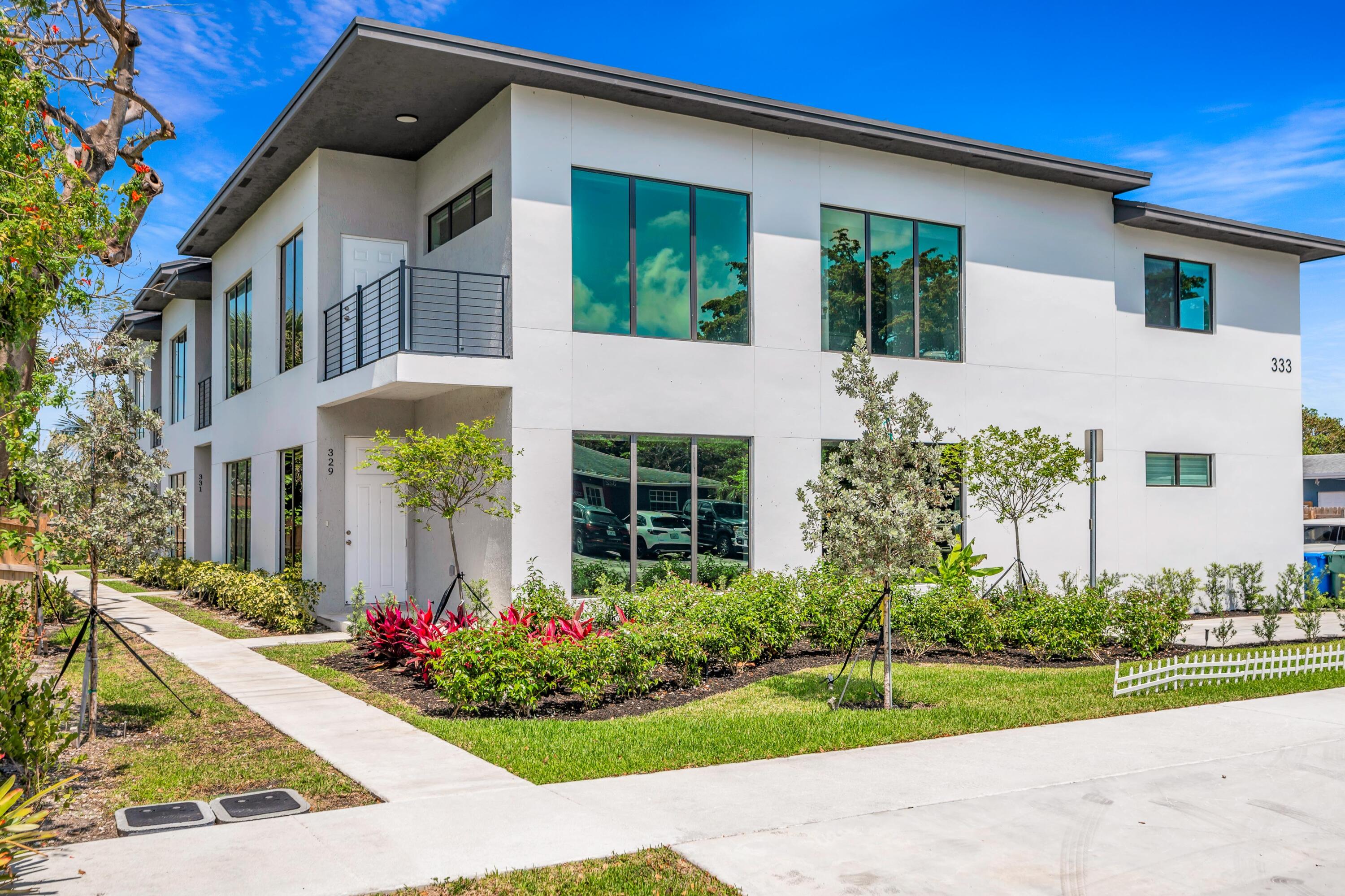 Listing  333 NW 41st Street 329, Oakland Park, FL 33309, Oakland Park, FL 33309