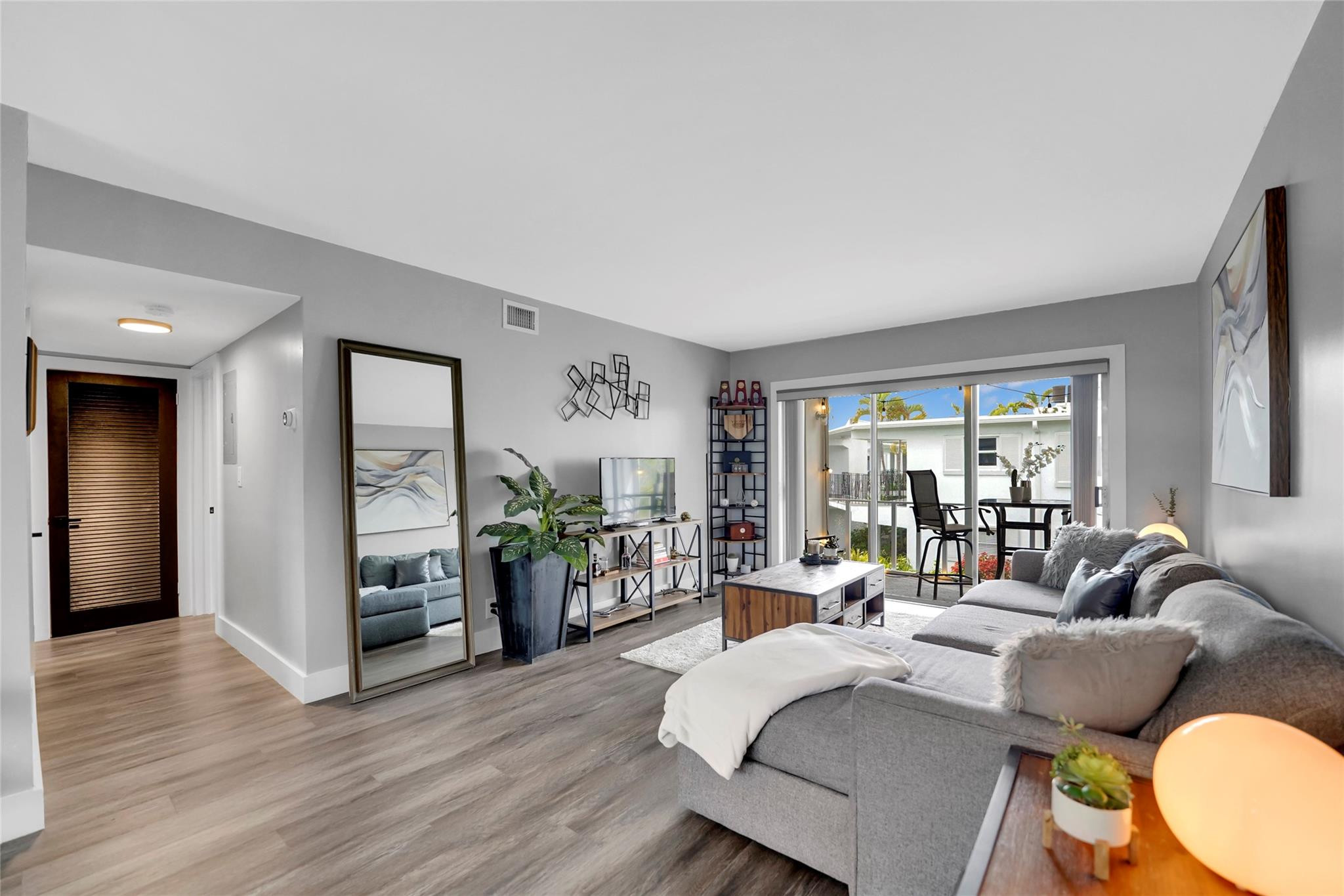 View details of listing 2161 NE 42nd Court 215, Lighthouse Point, FL 33064 Lighthouse Point with MLS#