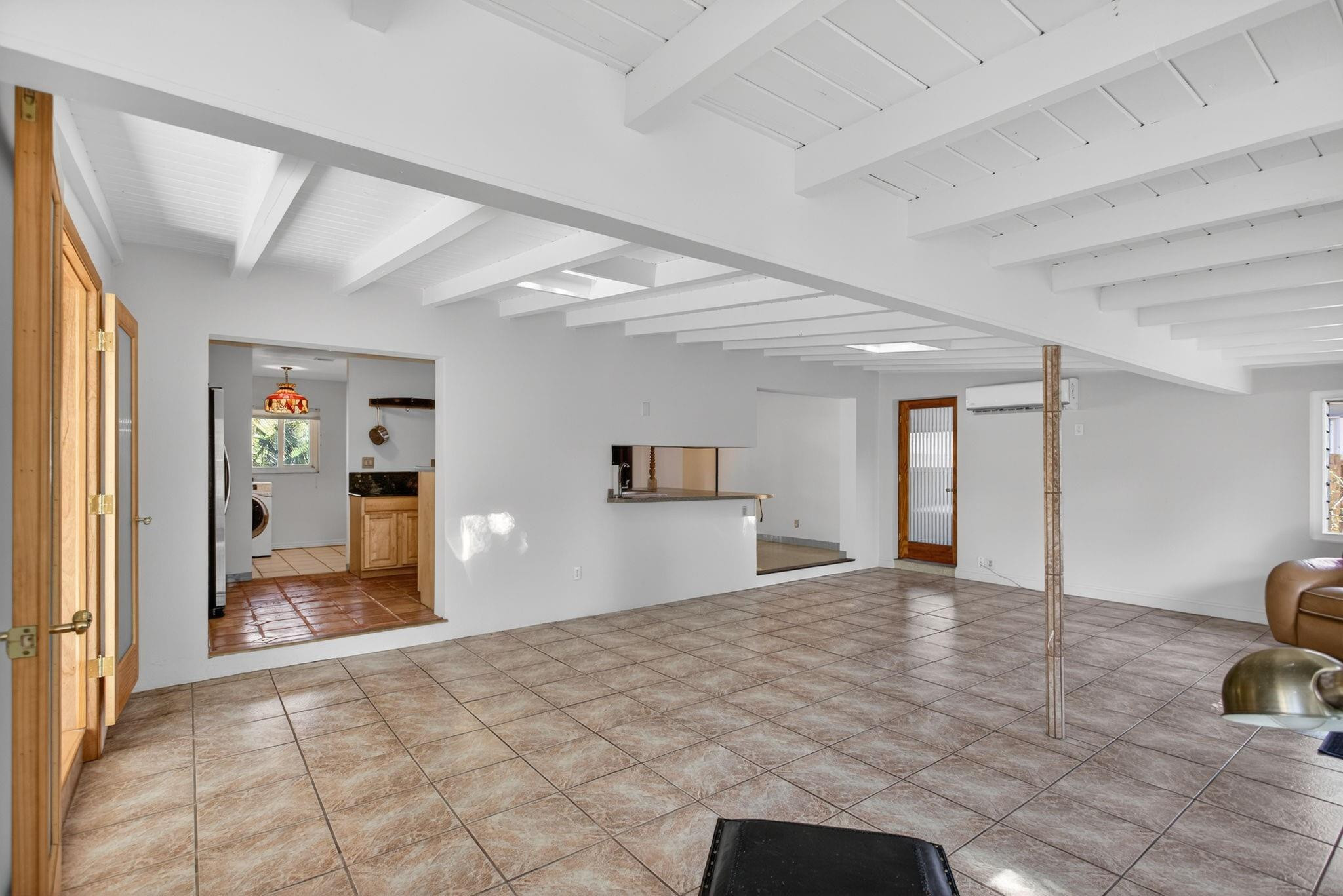 View details of listing 2580 SE 5th Court, Pompano Beach, FL 33062 Pompano Beach with MLS#