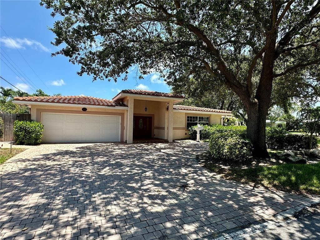 Listing  2001 NE 27th Court, Lighthouse Point, FL 33064, Lighthouse Point, FL 33064