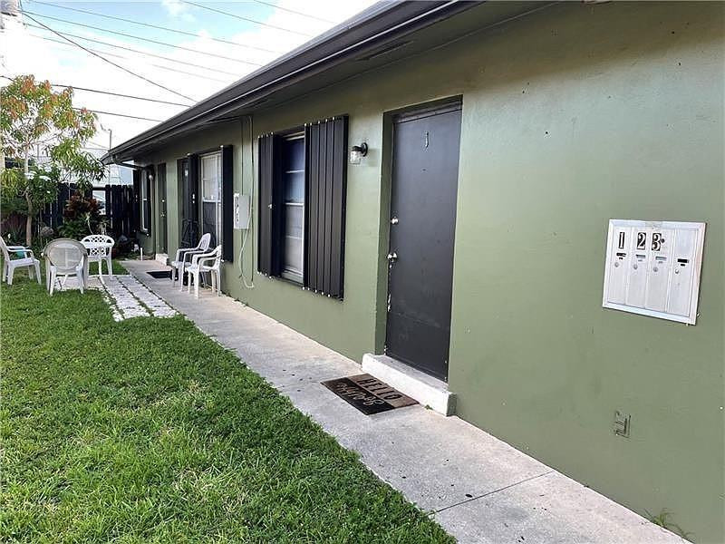 Listing  670 NE 46th Court 1, Oakland Park, FL 33334, Oakland Park, FL 33334