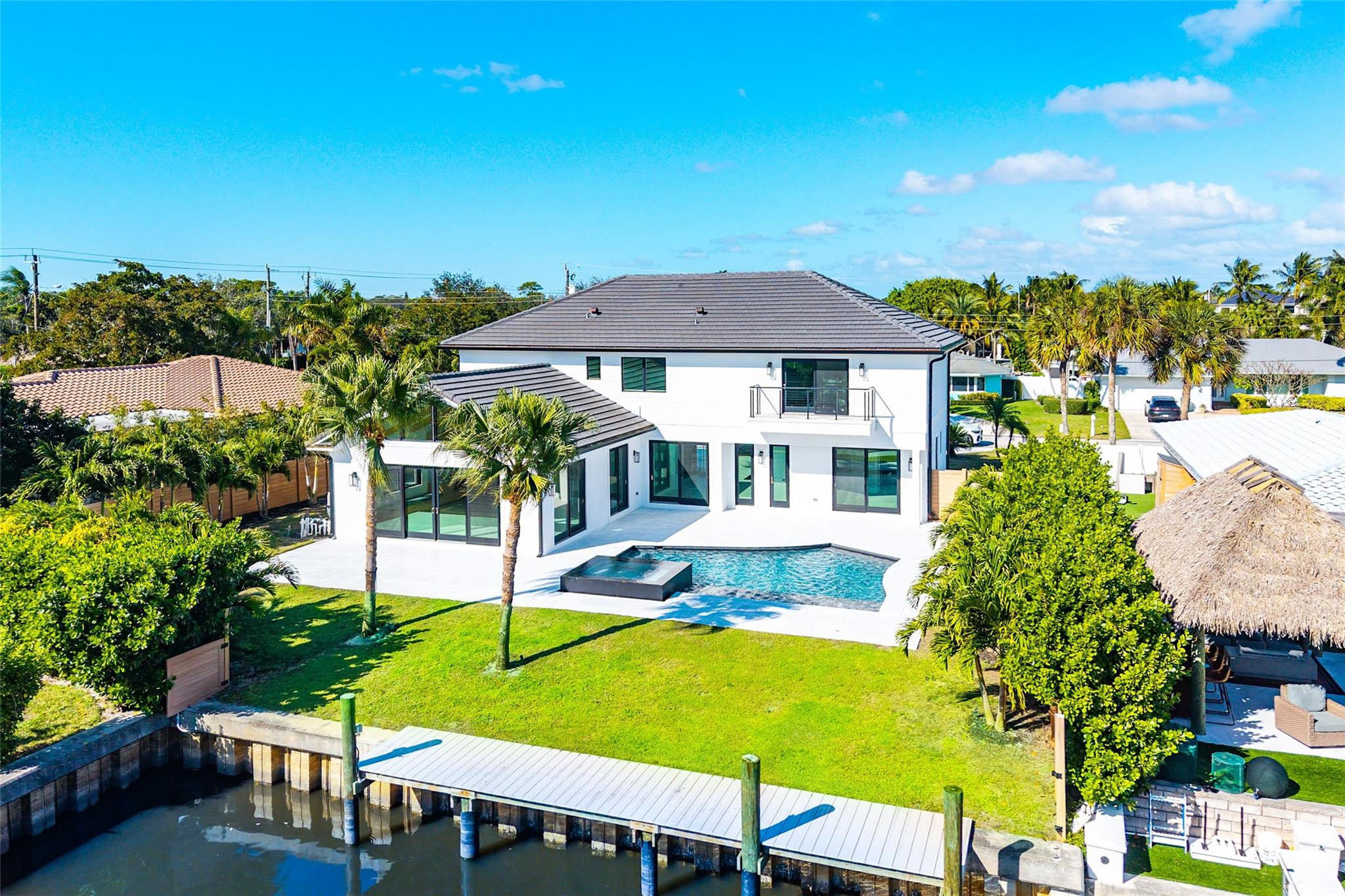 View details of listing 8 Leeward Circle, Jupiter, FL 33469 Jupiter with MLS# 