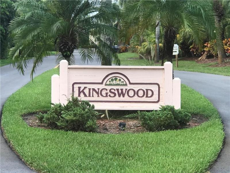 View details of listing 2950 SE Ocean Boulevard 1-5, Stuart, FL 34996 Stuart with MLS# 