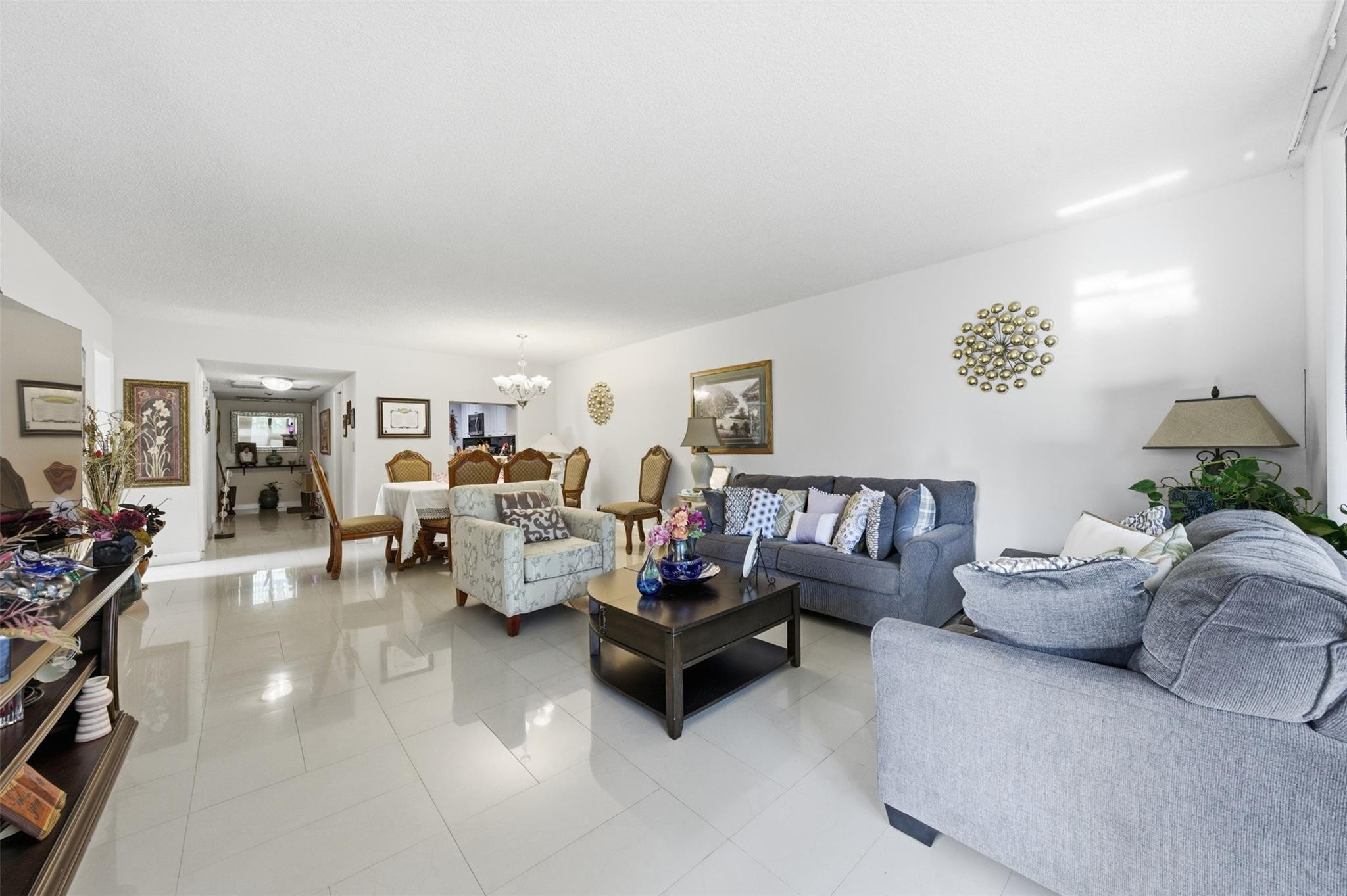 View details of listing 3000 S Course Drive 201, Pompano Beach, FL 33069 Pompano Beach with MLS#
