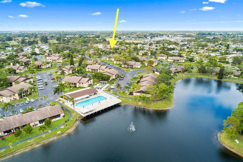 View details of listing 444 Pine Glen Lane D-1, Greenacres, FL 33463 Greenacres with MLS#