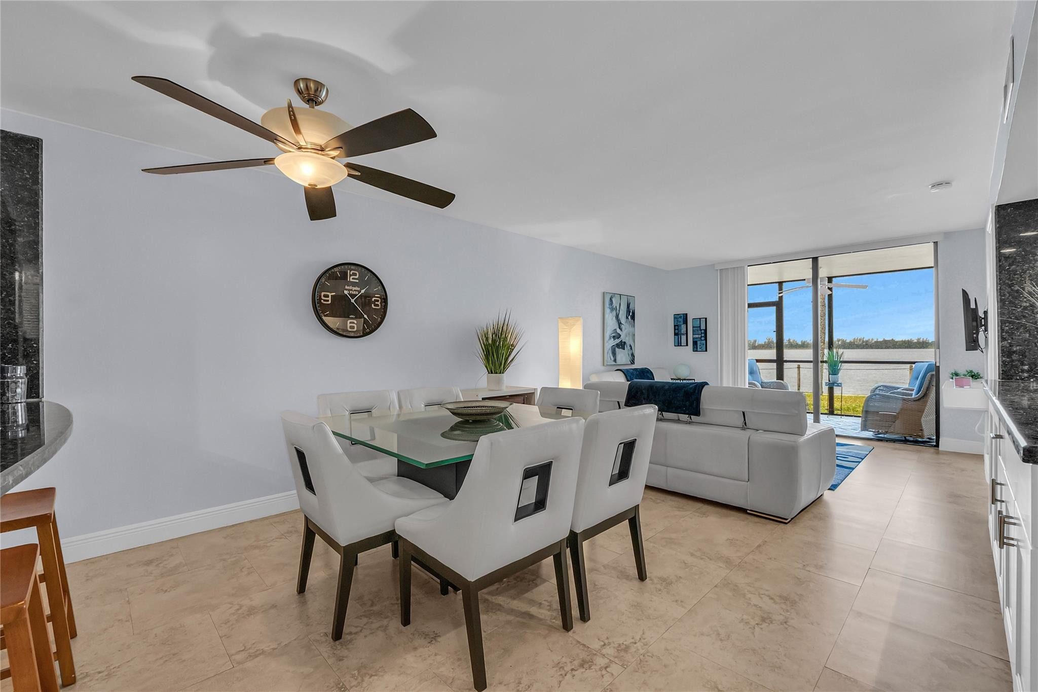 View details of listing 112 Lake Emerald Drive 104, Oakland Park, FL 33309 Oakland Park with MLS# 
