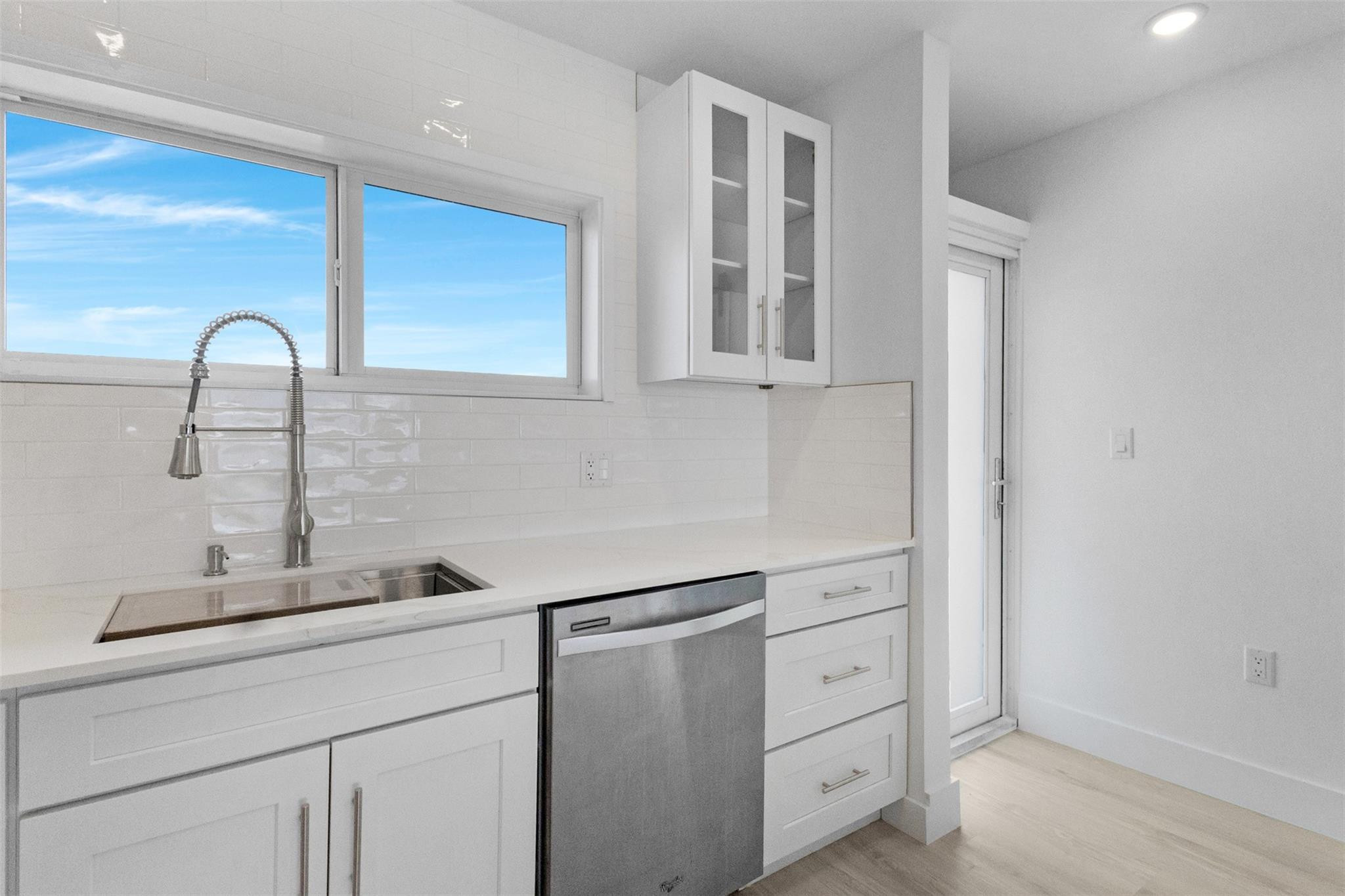 View details of listing 500 SE 21st Avenue 805, Deerfield Beach, FL 33441 Deerfield Beach with MLS# 