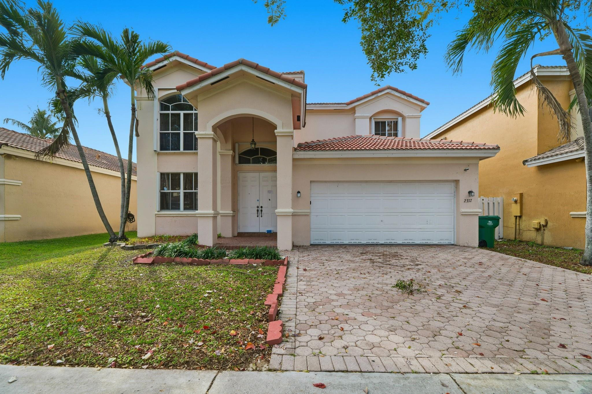 View details of listing 2332 SW 126th Avenue, Miramar, FL 33027 Miramar with MLS#