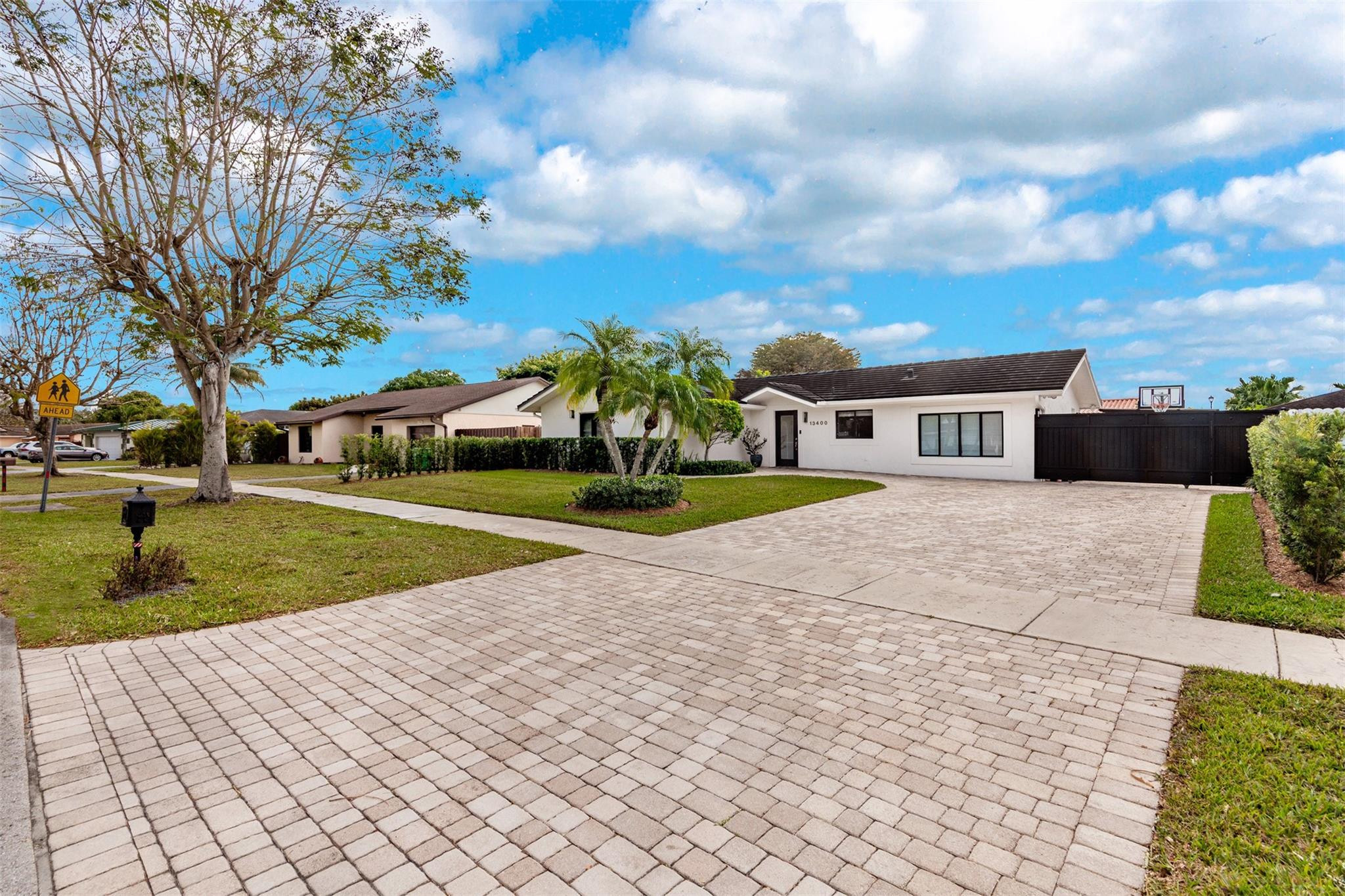 Listing  Private Address